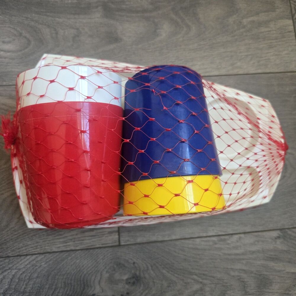 Vintage Fremware Plastic Picnic Set Sealed 4 Trays 4 Cups Primary Colors MCM